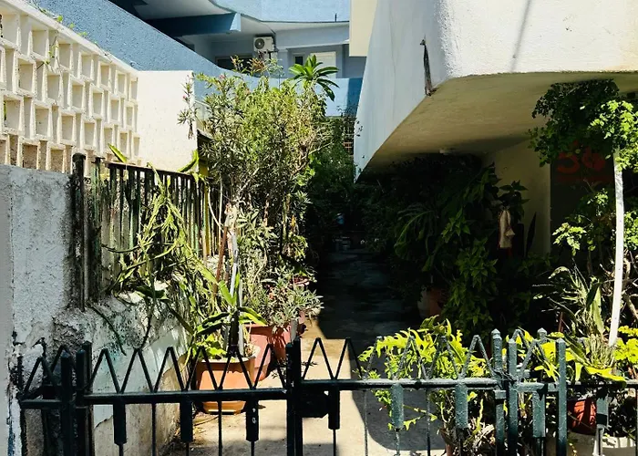 Aelios House 公寓 *